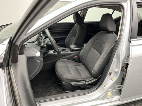 Used 2023 Nissan Altima 2.5 S image 8