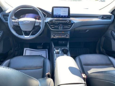 Used 2021 Ford Escape Titanium image 6