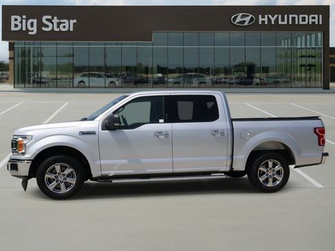 Used 2018 Ford F150 XLT w/ Equipment Group 302A Luxury RWD image 2