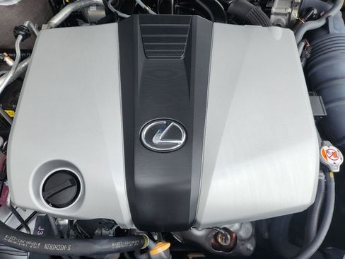 Used 2025 Lexus ES 350 w/ Premium Package image 32