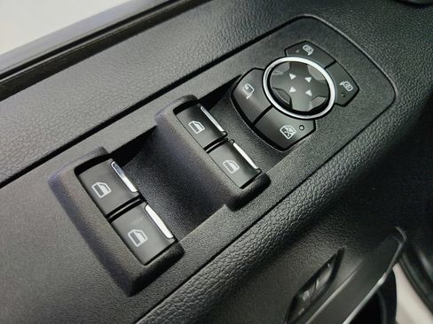 Used 2019 Ford F150 Lariat w/ Equipment Group 502A Luxury AWD/4WD image 22