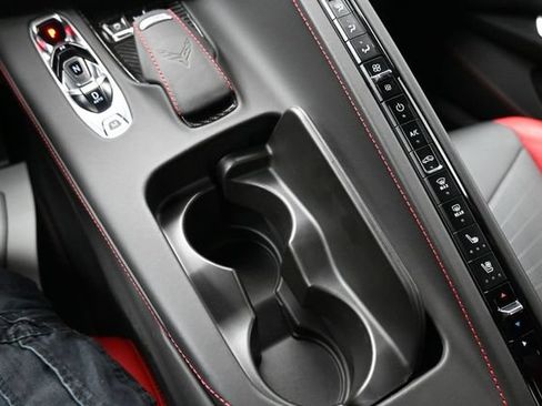Used 2021 Chevrolet Corvette Stingray Premium Conv w/ Z51 Performance Package RWD image 11