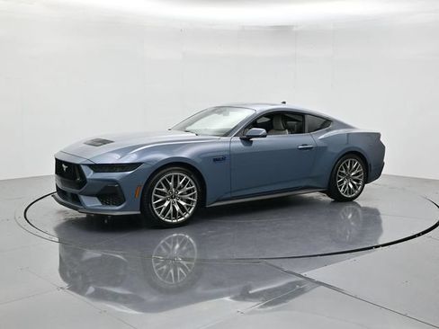 Certified 2025 Ford Mustang GT Premium RWD image 6