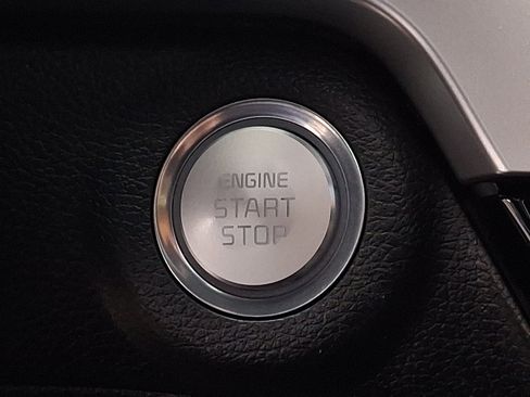 Used 2023 Kia Telluride EX w/ EX Captain's Chair Package image 23