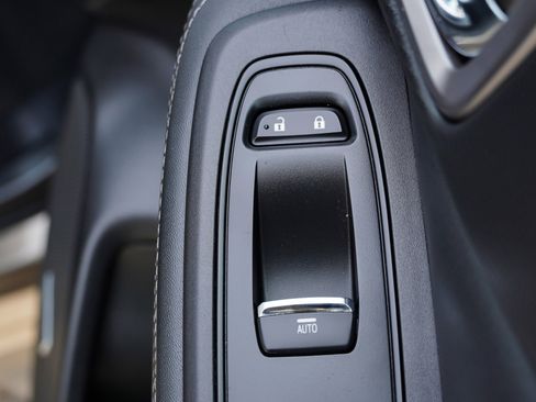 Used 2019 Subaru Forester Touring AWD/4WD image 27