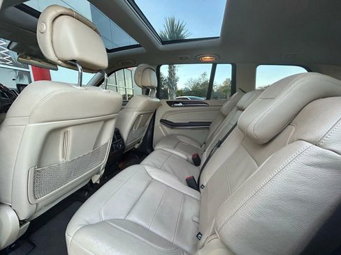 Used 2019 Mercedes-Benz GLS 550 4MATIC image 17