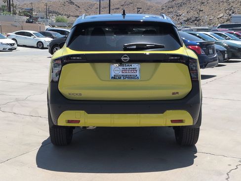 New 2026 Nissan Kicks SR FWD image 4