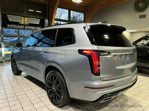 Used 2024 Cadillac XT6 Sport image 9