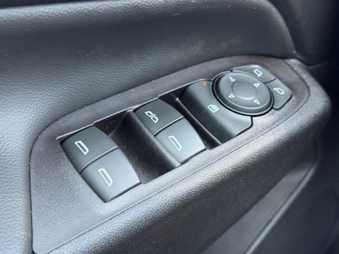Used 2022 Chevrolet Equinox LT FWD image 21