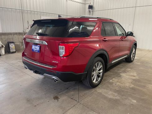 Used 2022 Ford Explorer Limited w/ Class IV Trailer Tow Package image 5