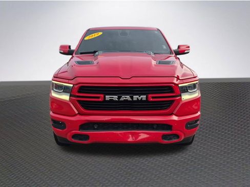Used 2019 RAM 1500 Laramie AWD/4WD image 3