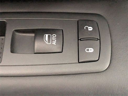 Used 2014 Jeep Grand Cherokee Summit image 35