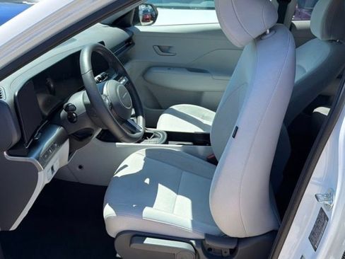 Used 2026 Hyundai Kona SEL Sport FWD image 2