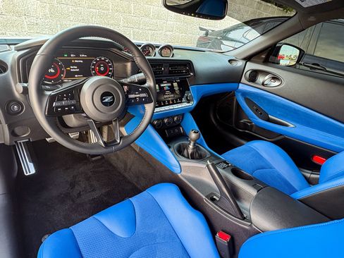 Used 2024 Nissan Z Performance w/ Floor Mat Package RWD image 2