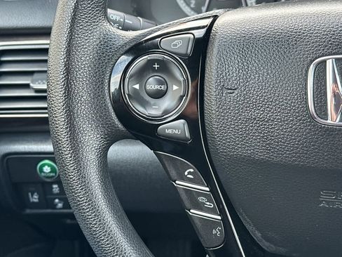 Used 2016 Honda Accord EX image 25