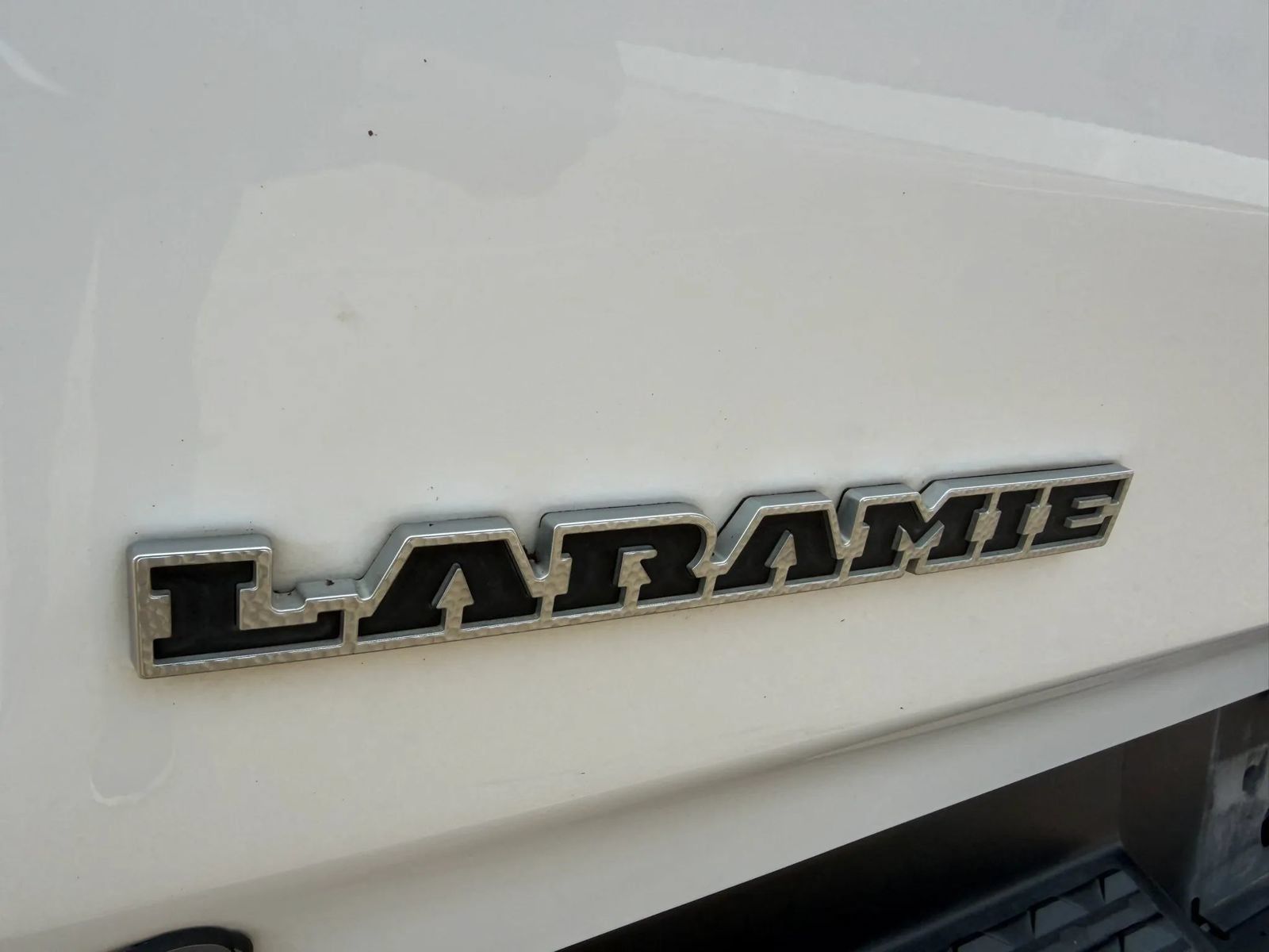 Used 2023 RAM 1500 Laramie AWD/4WD image 9