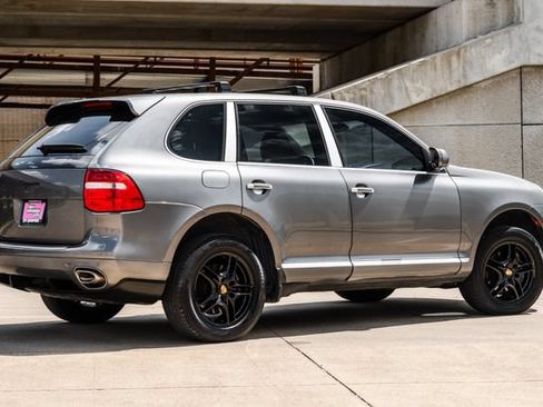 Used 2008 Porsche Cayenne AWD/4WD image 3