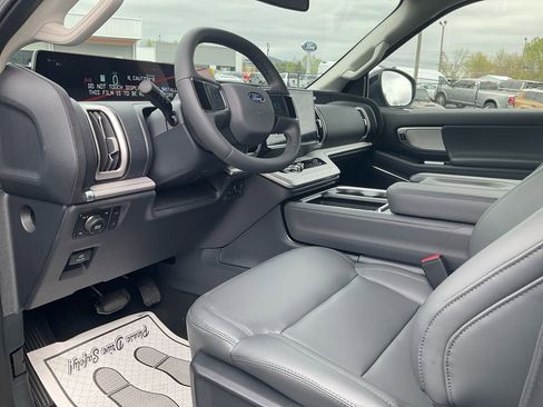 New 2026 Ford Expedition Max Active image 15