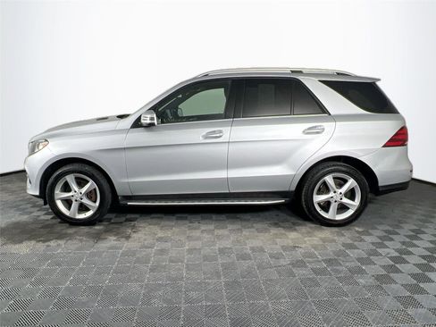 Used 2016 Mercedes-Benz GLE 350 4MATIC image 3
