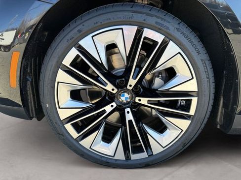 New 2026 BMW 530i xDrive w/ Premium Package AWD/4WD image 14