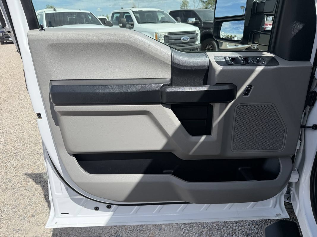 Used 2020 Ford F250 XL w/ STX Appearance Package AWD/4WD image 28