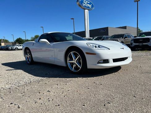 Used 2011 Chevrolet Corvette Coupe w/ Preferred Equipment Group RWD image 2