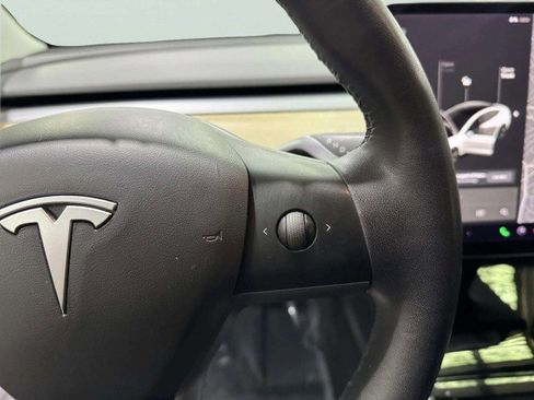 Used 2020 Tesla Model 3 Standard Range Plus image 24