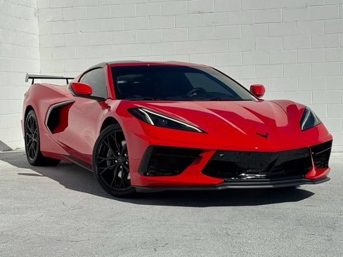 Used 2023 Chevrolet Corvette Stingray Premium Cpe w/ Z51 Performance Package RWD image 2