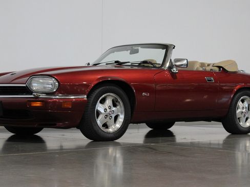 Used 1995 Jaguar XJS 4.0 Convertible RWD image 28