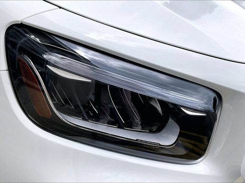 Used 2026 Mercedes-Benz GLB 250 4MATIC image 31