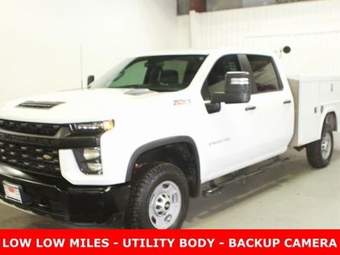 Used 2020 Chevrolet Silverado 2500 W/T w/ WT Convenience Package image 2