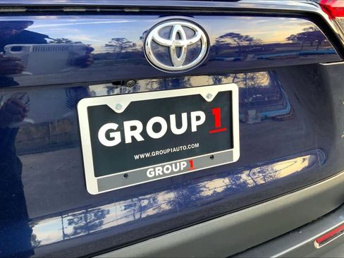 Used 2024 Toyota RAV4 XLE image 9