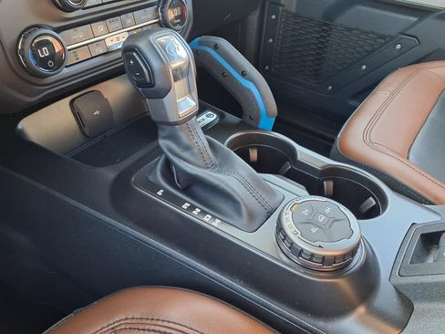 Used 2023 Ford Bronco Outer Banks AWD/4WD image 20