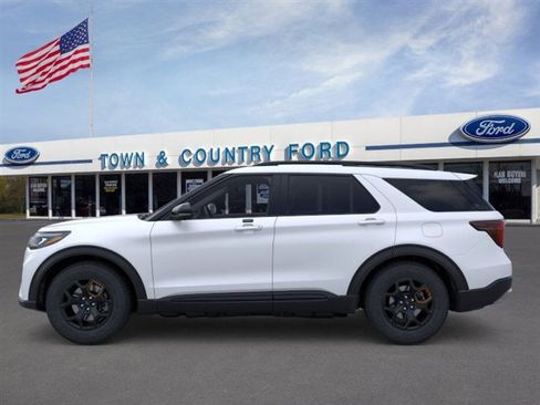 New 2026 Ford Explorer Tremor w/ Tremor Convenience Package image 8