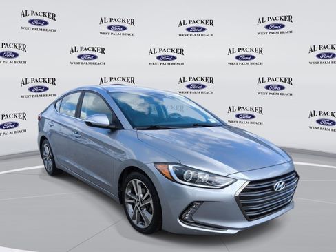 Used 2017 Hyundai Elantra Limited w/ Limited Tech Package 04 FWD image 7