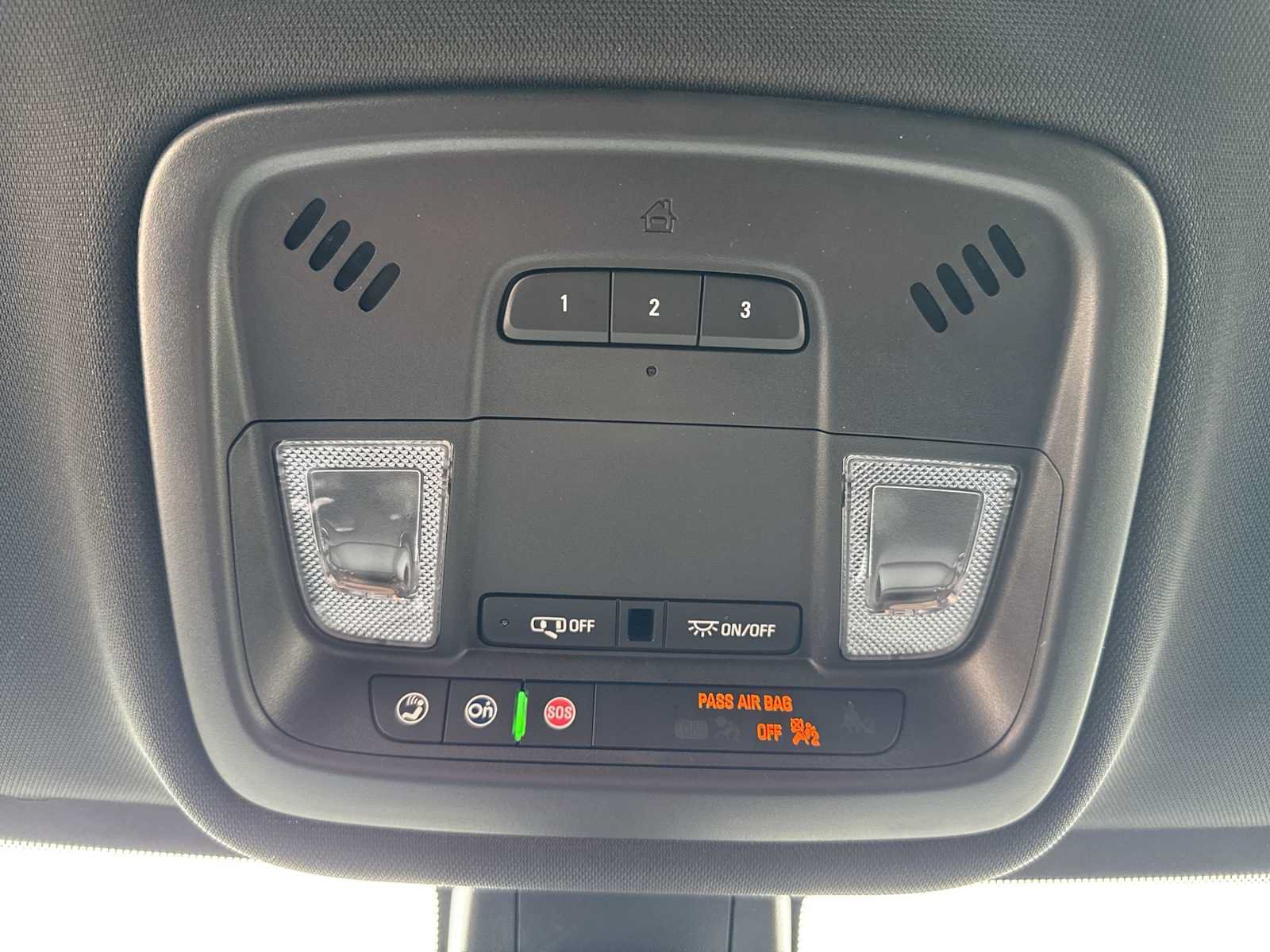 Certified 2023 Chevrolet Traverse LT w/ Rear Camera Mirror Package AWD/4WD image 32