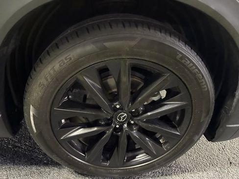 Used 2023 MAZDA CX-9 Touring Plus AWD/4WD image 3