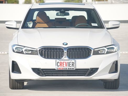 Used 2026 BMW 330i Sedan w/ Premium Package RWD image 2