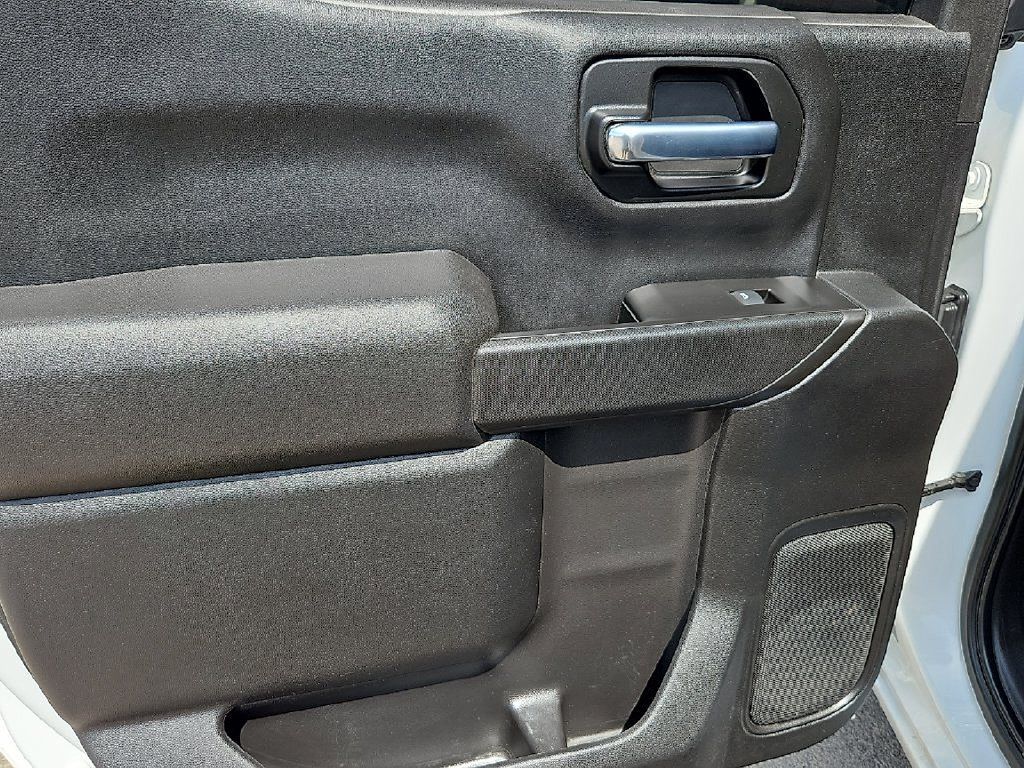 Used 2021 Chevrolet Silverado 1500 Custom AWD/4WD image 17