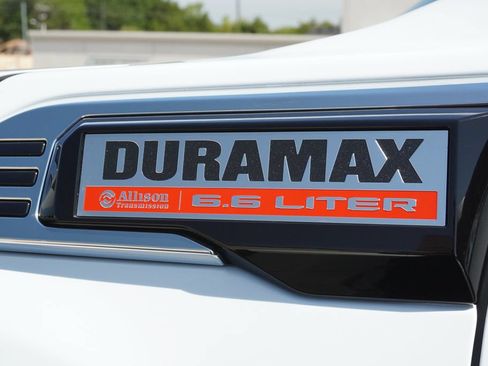 Used 2026 GMC Sierra 2500 Denali w/ Denali Reserve Package AWD/4WD image 9