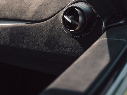 Used 2022 McLaren 765LT image 69