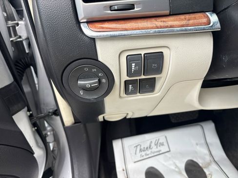 Used 2012 Lincoln MKZ FWD image 14