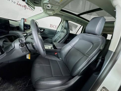 New 2026 Lincoln Aviator AWD image 22