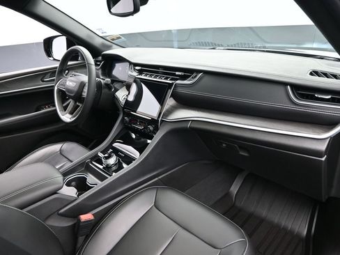 Used 2024 Jeep Grand Cherokee L Limited w/ Trailer Tow Package image 33