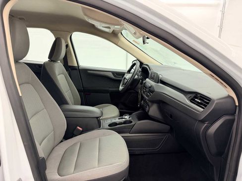 Used 2020 Ford Escape S image 22