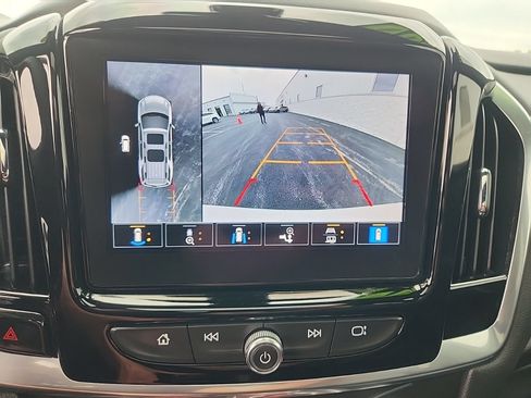Used 2022 Chevrolet Traverse RS AWD/4WD image 26