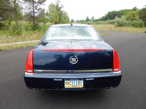 Used 2008 Cadillac DTS FWD image 4