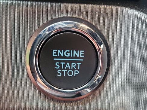 Used 2024 Ford F250 Platinum image 31