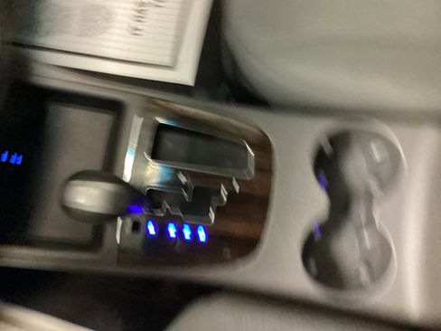 Used 2011 Hyundai Santa Fe GLS image 22