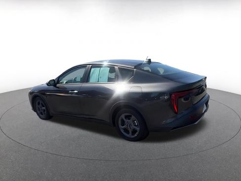 Used 2025 Kia K4 FWD image 8